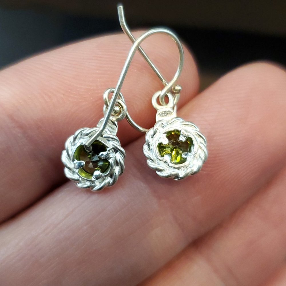 925 Sterling Silver Small Rustic Cute Green CZ Dangle Earrings - Picture 3 of 5